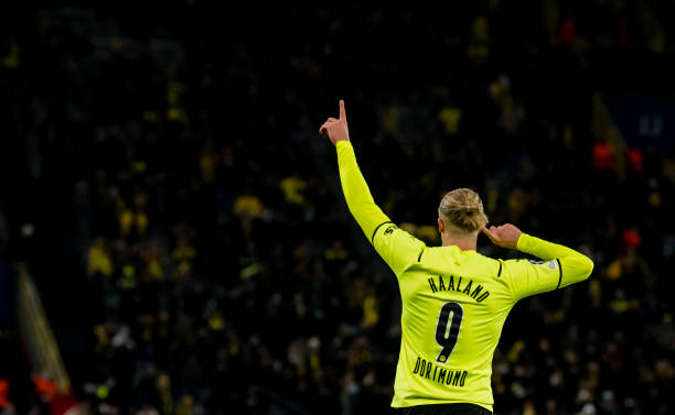 El CEO del Dortmund se rinde y acepta que sí existe la ‘Cláusula Haaland’