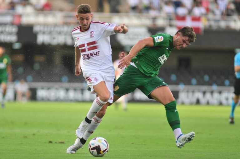 Elche – Cartagena: El Martínez Valero se viste de gala para un duelo crucial