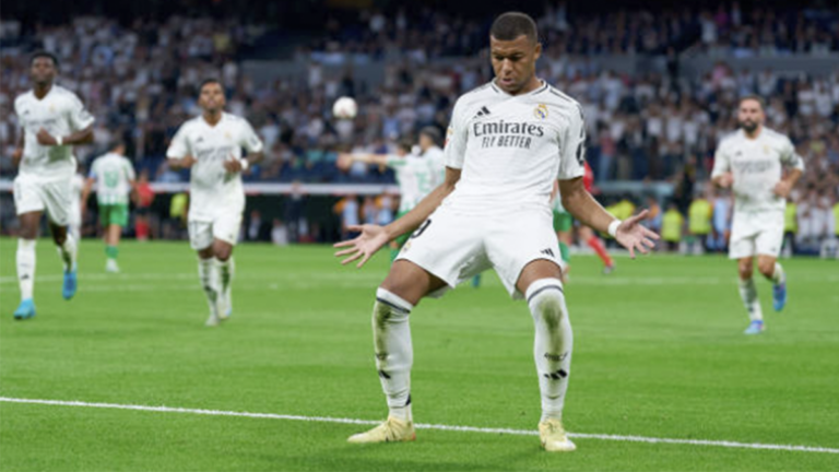 Mbappé marca su primer doblete con el Real Madrid