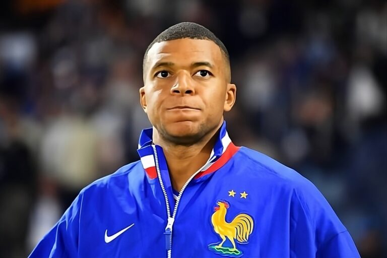 Mbappé fuera de la convocatoria francesa