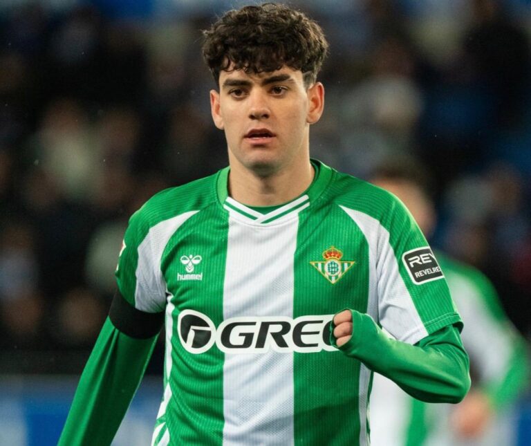 La cantera verdiblanca suma una joya: debut de Corralejo