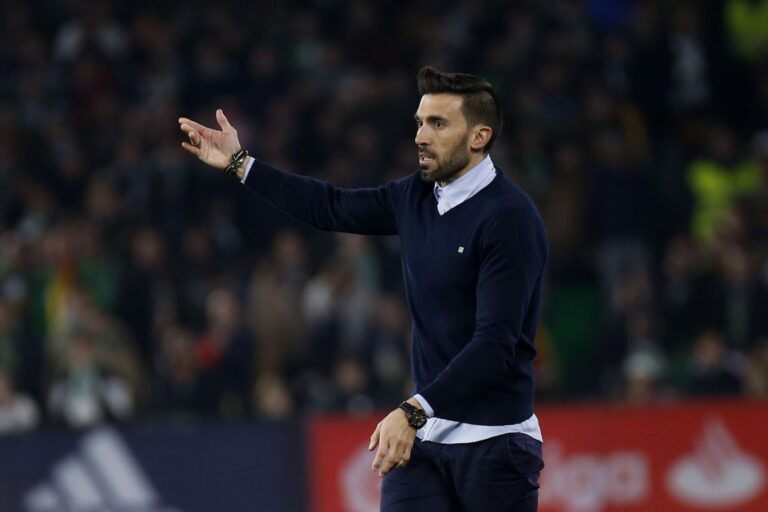 Un cruce de mensajes que une a Sarabia y al Betis en la copa