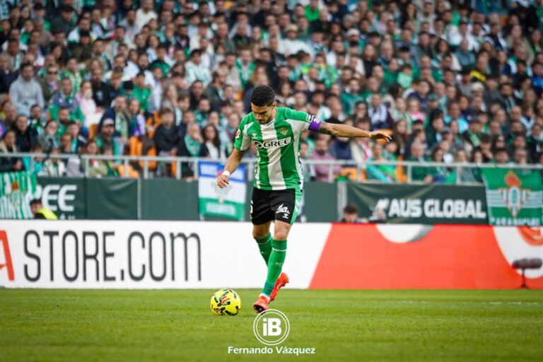 Marc Bartra cumple ocho años vistiendo las trece barras